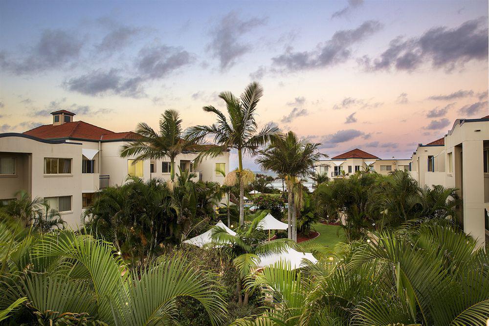 Golden Riviera Absolute Beachfront Resort Gold Coast Exterior foto